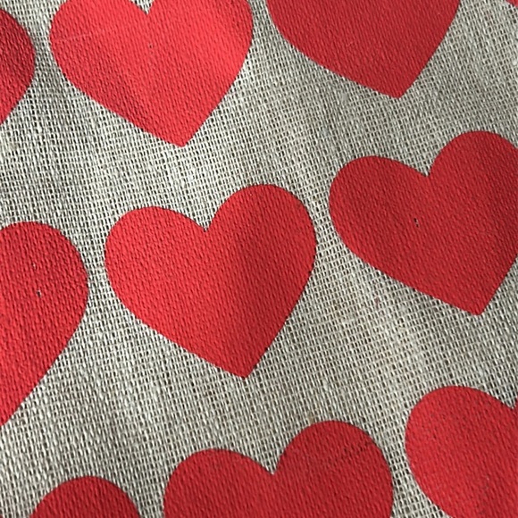 Heart Patterned Drawstring Straw Bag - Picture 3 of 3